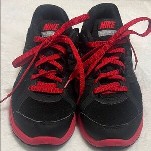 Nike Mens Black and Red Sneakers